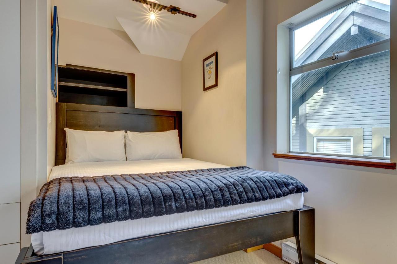 Snowy Creek 14 Villa Whistler Ngoại thất bức ảnh