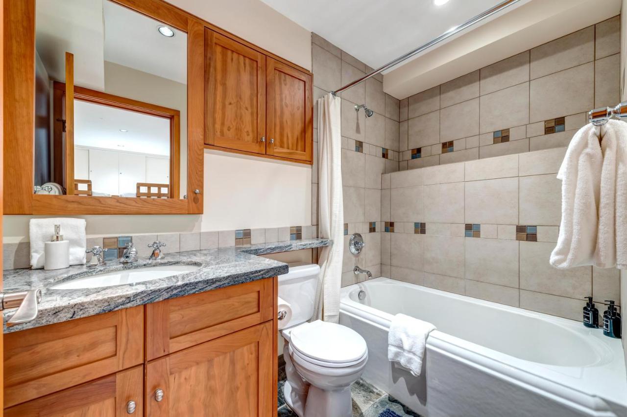 Snowy Creek 14 Villa Whistler Ngoại thất bức ảnh